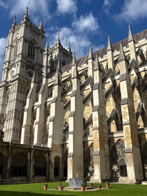 Westminster Abbey tweet media