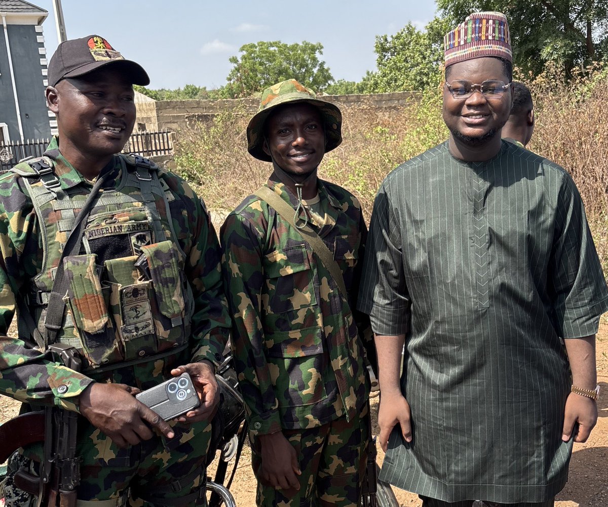 BEEBRAIN tweet media