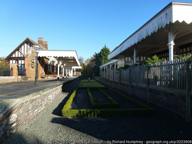 Photos of Britain tweet media