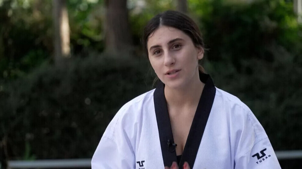 کله چې د پناه غوښتنې خبره وي، ځان افغانه معرفي کوي؛ خو چې د افغان کرېکټ بورډ د بدنامولو موضوع راشي، بیا د افغانستان د اوسېدونکې شي. د افغان ملي هویت او ارزښتونو پر وړاندې درېدو کې ځان خراساني بولي، خو عجیبه دا چې تېره ورځ یې په جنیوا کې د اسراییل استازي ته وویل چې زه ایرانۍ یم