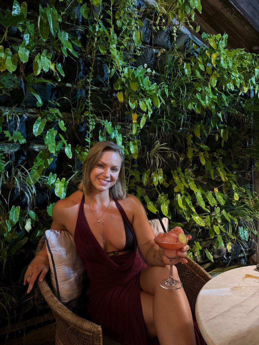 Labolina tweet media