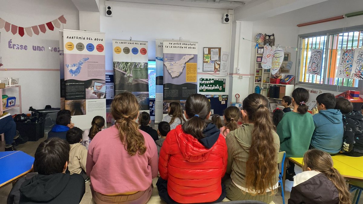 CIATF's tweet photo. 📷 Acercamos el ciclo integral del agua a los centros educativos de Tenerife
Durante el mes de marzo, desde el Consejo Insular de Aguas de Tenerife hemos desarrollado diversas acciones divulgativas en centros escolares de la isla, acercando al alumnado la importancia del agua https://t.co/2QIrVqFsrf