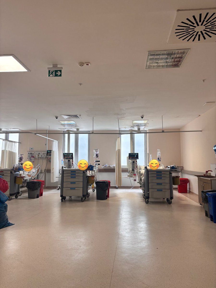 ezsleman's tweet photo. Keşke mesleğin kıymeti bilinse.
Herkes bayramı kutlarken biz yaşatmak için çabalıyoruz.
İyi bayramlar. #RamazanBayramı https://t.co/c4Kp79S9Cp