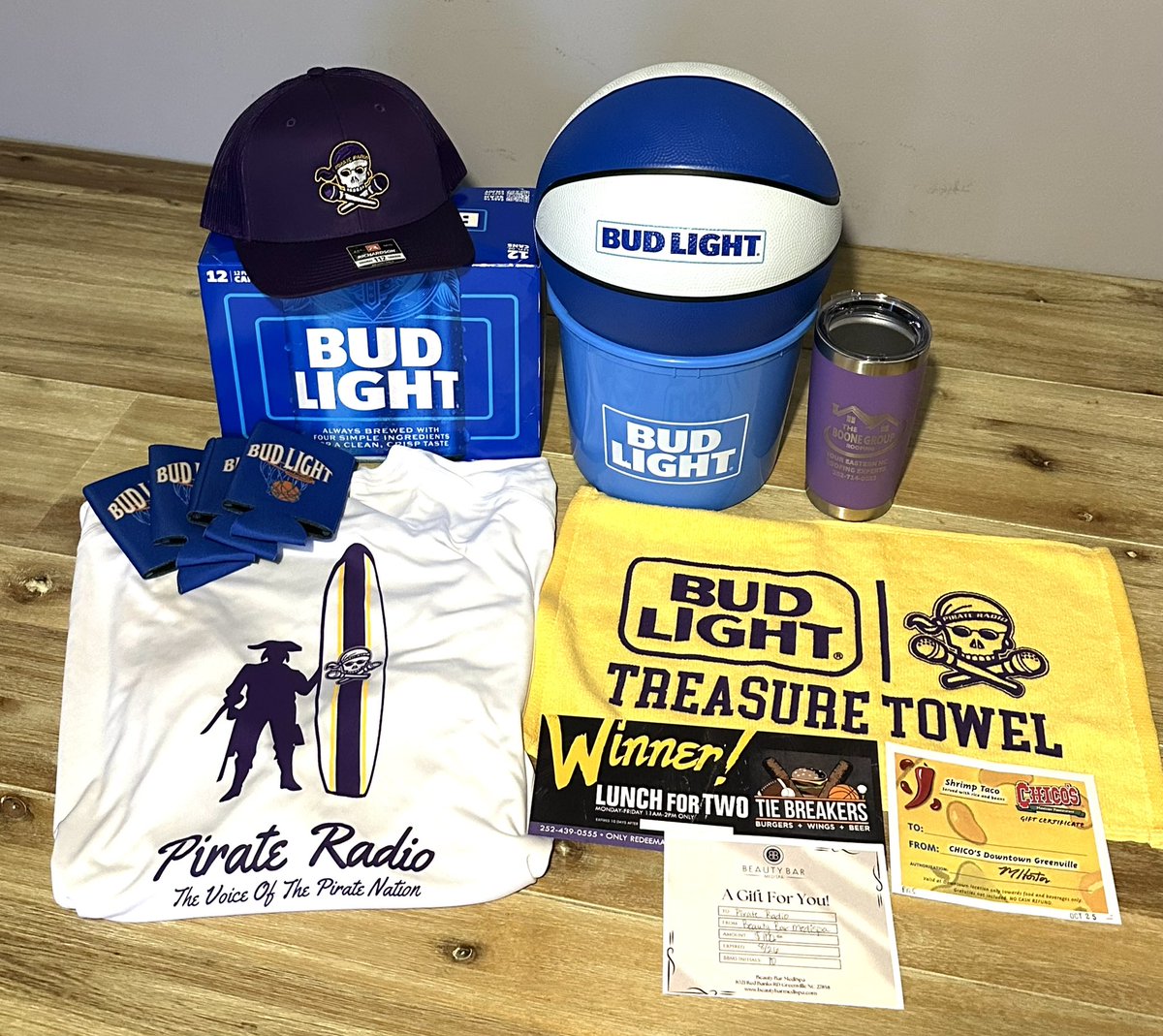 Pirate Radio ☠️ tweet media