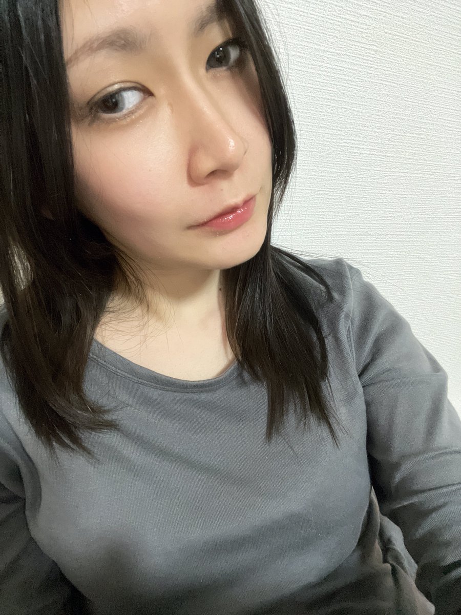 タユ tweet media