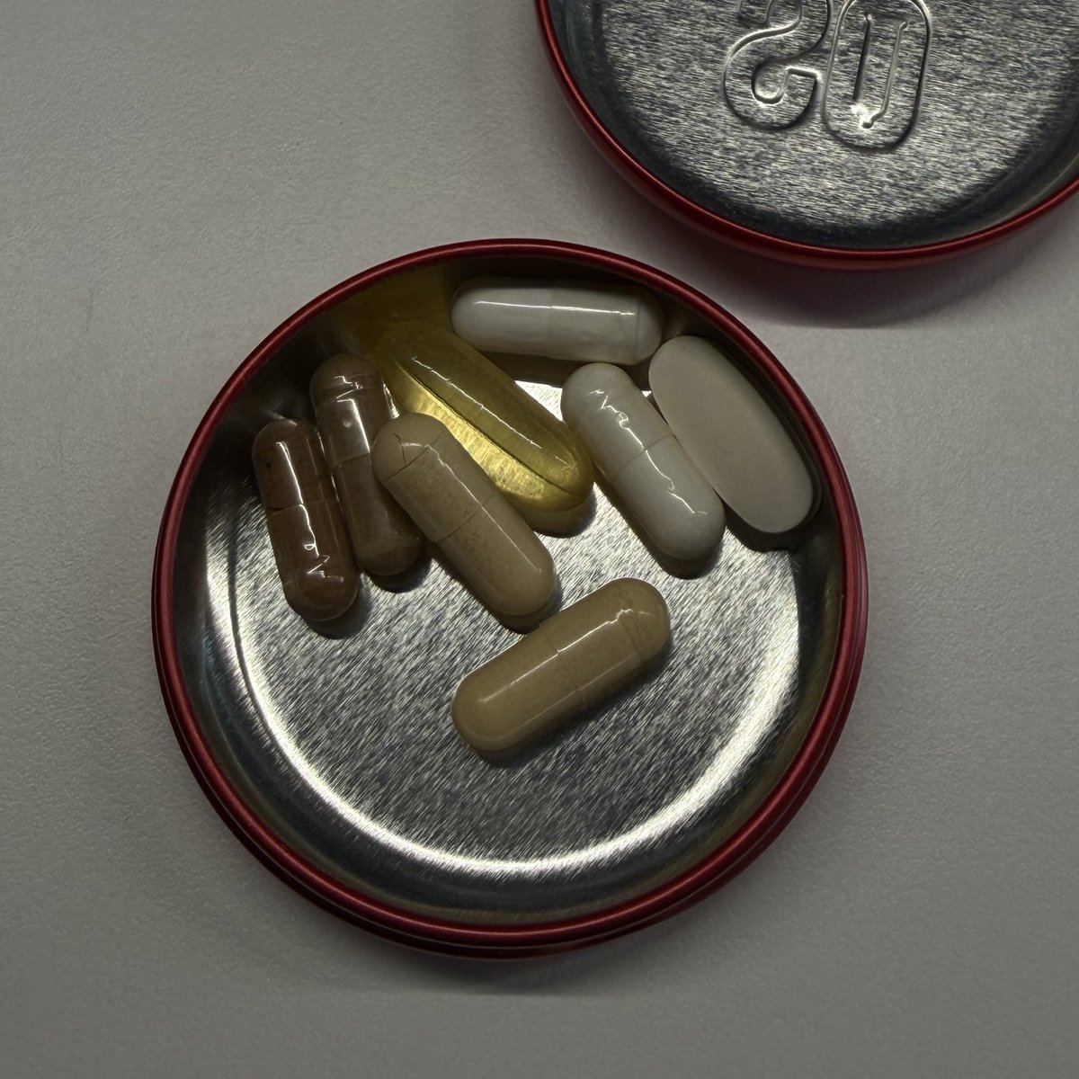 ✦ э в е р л а с т и к ✦ tweet media