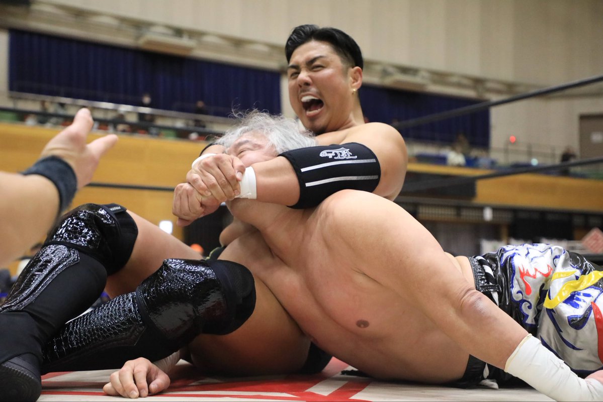 【公式】九州プロレス tweet media