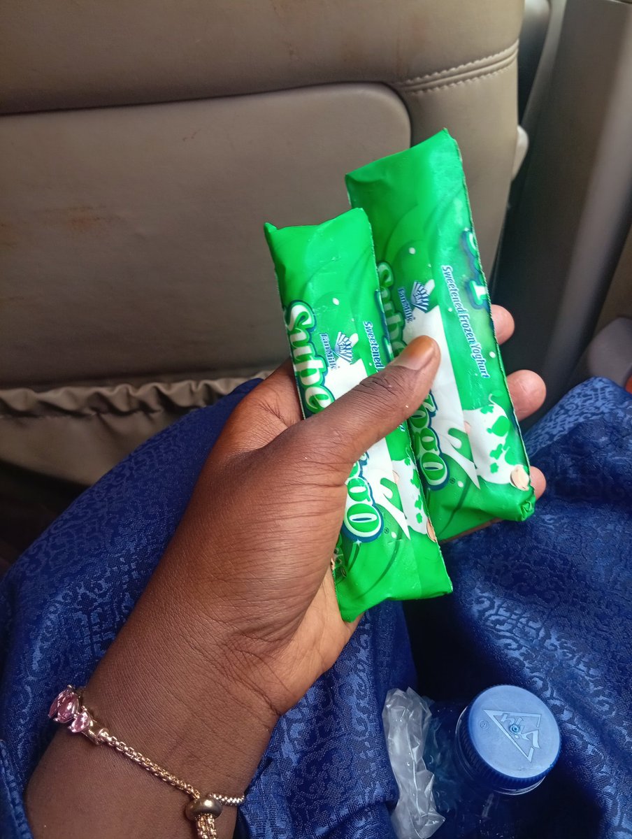 adeee❄️ tweet media