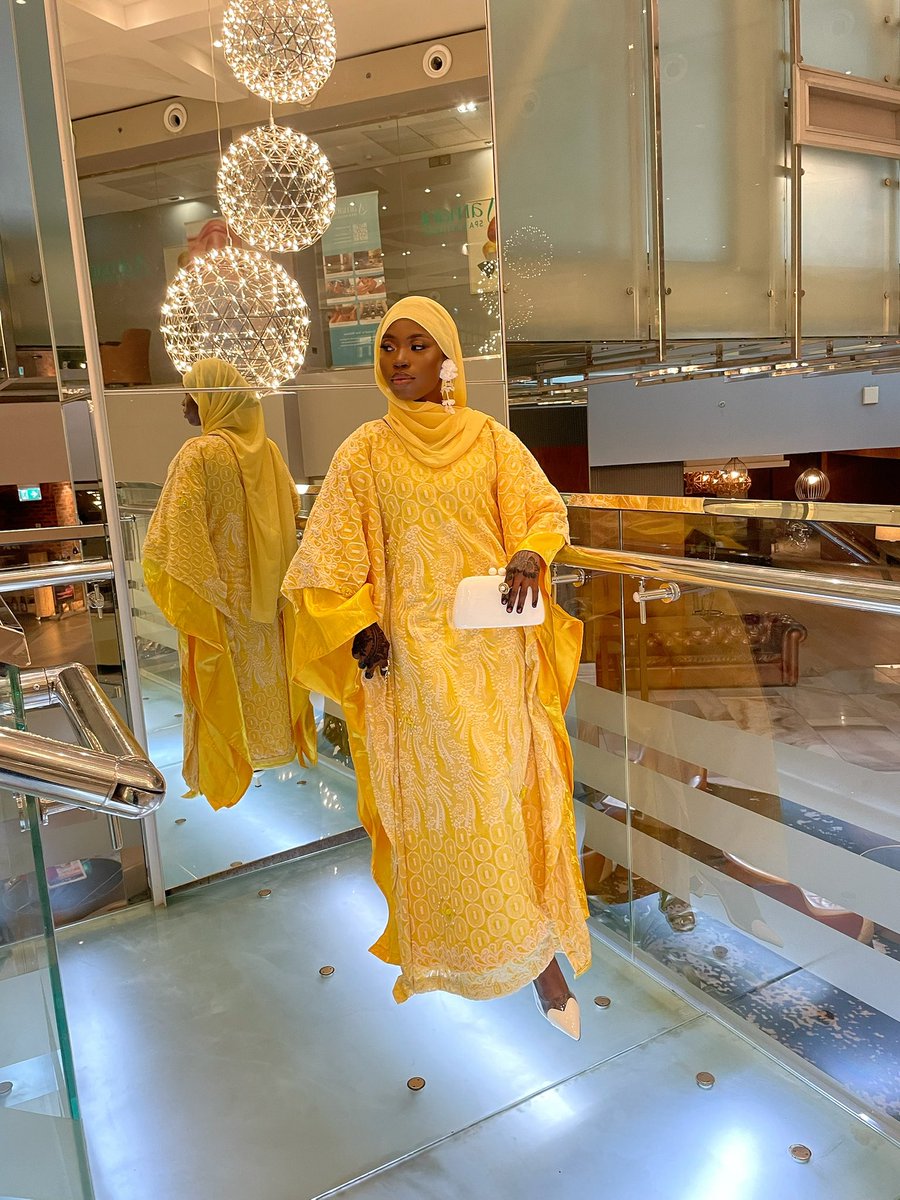faahedah's tweet photo. Eid Mubarak 💛 https://t.co/tnTw3PD4jl