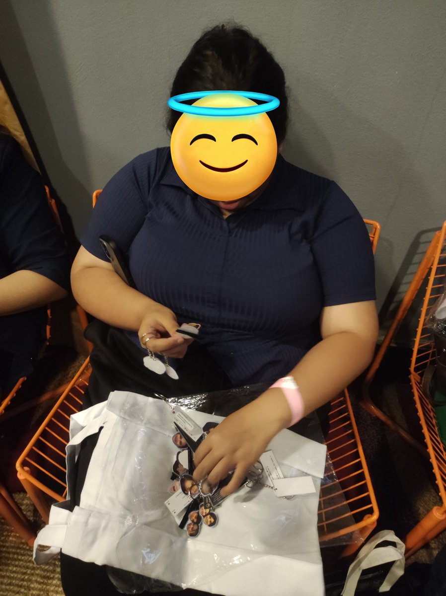 hani .ᐟ tweet media