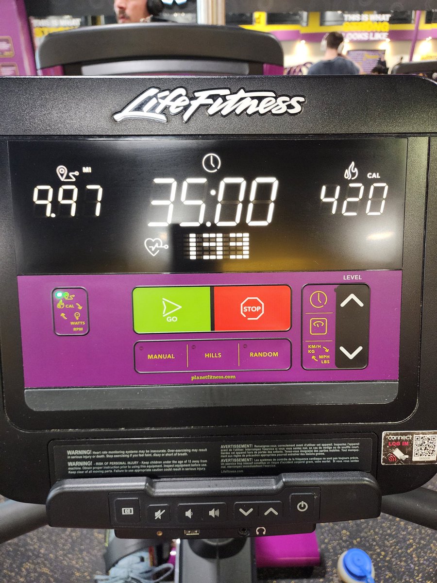 raysenior598's tweet image. Hit a quick workout before a meeting. Little bit of work on my lats and some cardio, then a little bit of UV to keep up the tan from vacation. 
#livehealthy #gymmotivation #gym #weightloss #unfat #RockTheMingo #PlanetFitness