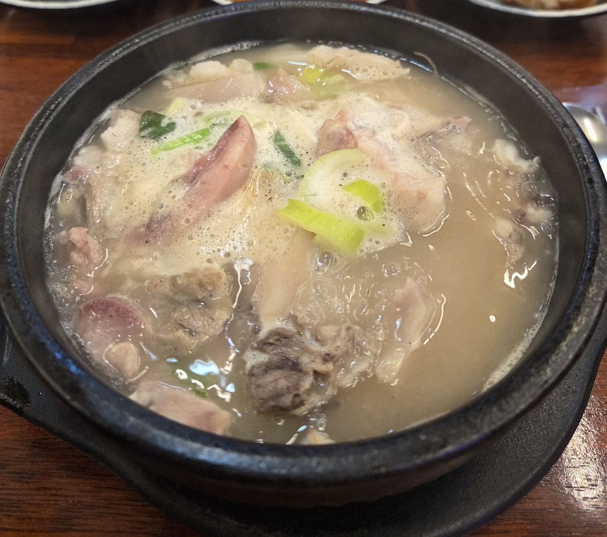 남남수수학학원원장장녀 tweet media