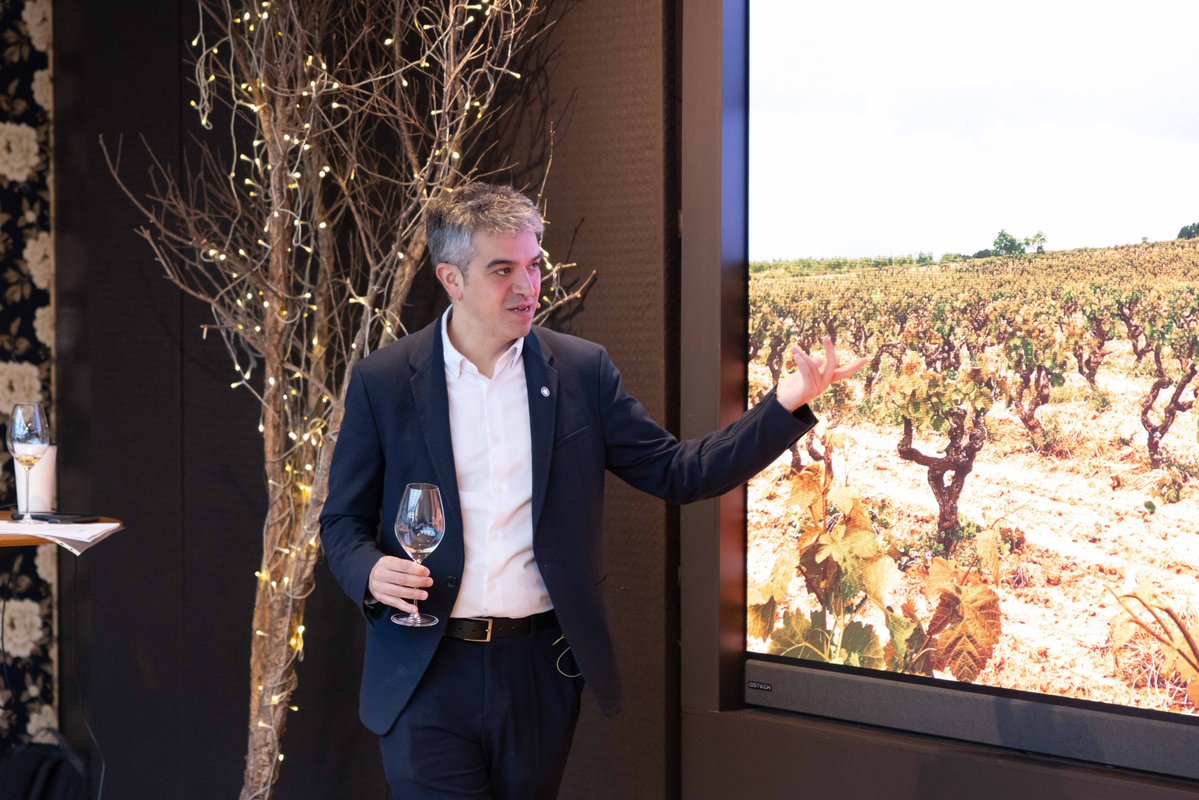 D.O. Cava tweet media