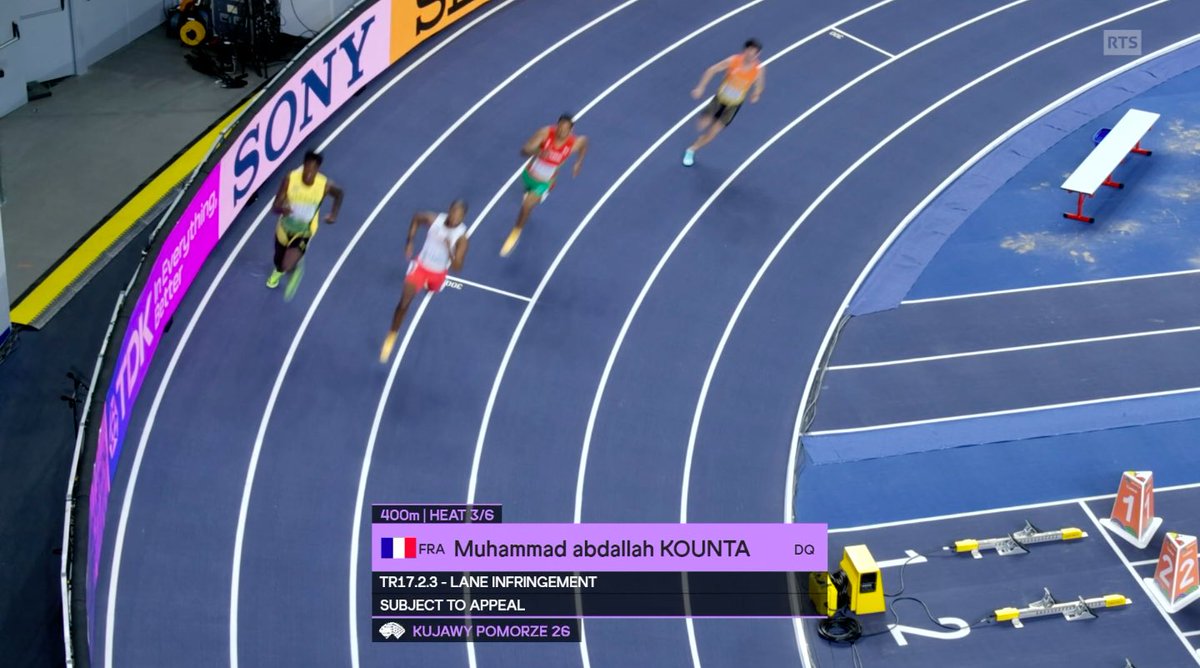 MR.CARTER 🌚 tweet media