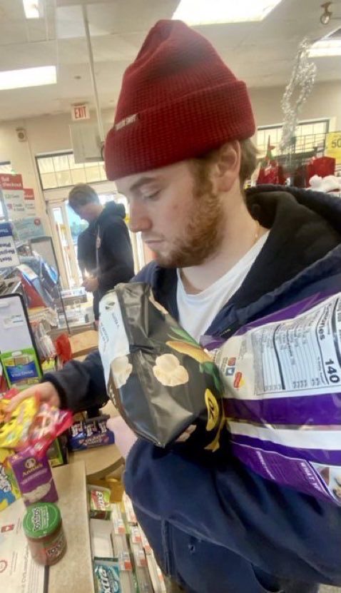 | Tris (Unwanted) ~ Fem TLW CEO | tweet media