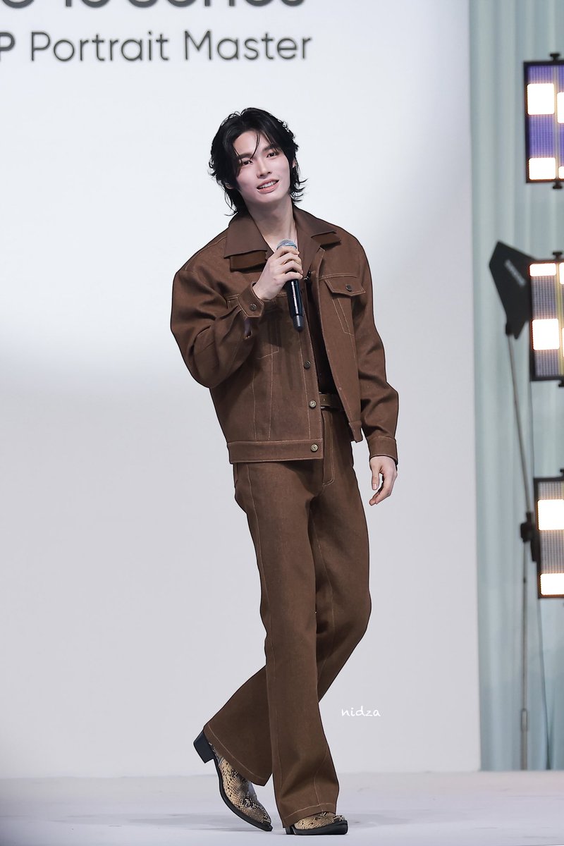 👍👍 

WIN realme AMBASSADOR 
#realme16Series5GxWinmetawin
#winmetawin <a href="/winmetawin/">Winmetawin</a>