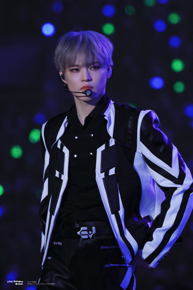 𝐒𝐭𝐫𝐚𝐰𝐛𝐞𝐫𝐫𝐲𝐂𝐡𝐞𝐞𝐬𝐞. tweet media