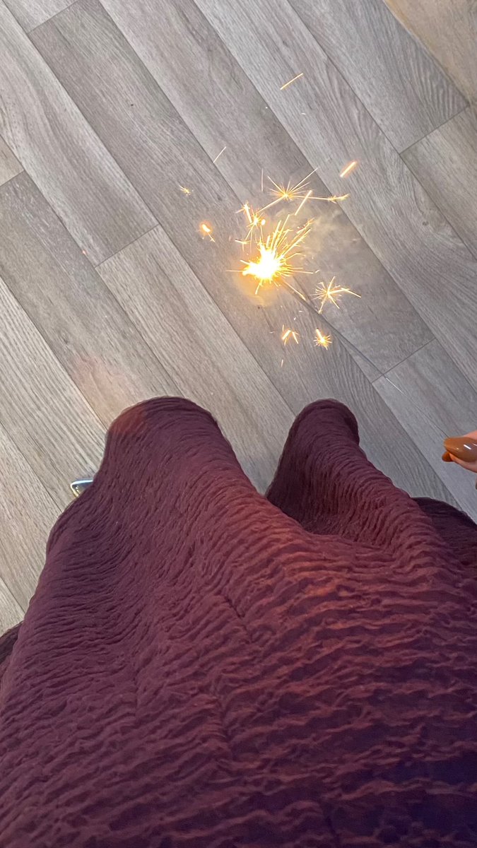 m409_o's tweet photo. كل عام وانتم بخير🤍🤍🤍🥳🥳 https://t.co/YaYjQGkAHu