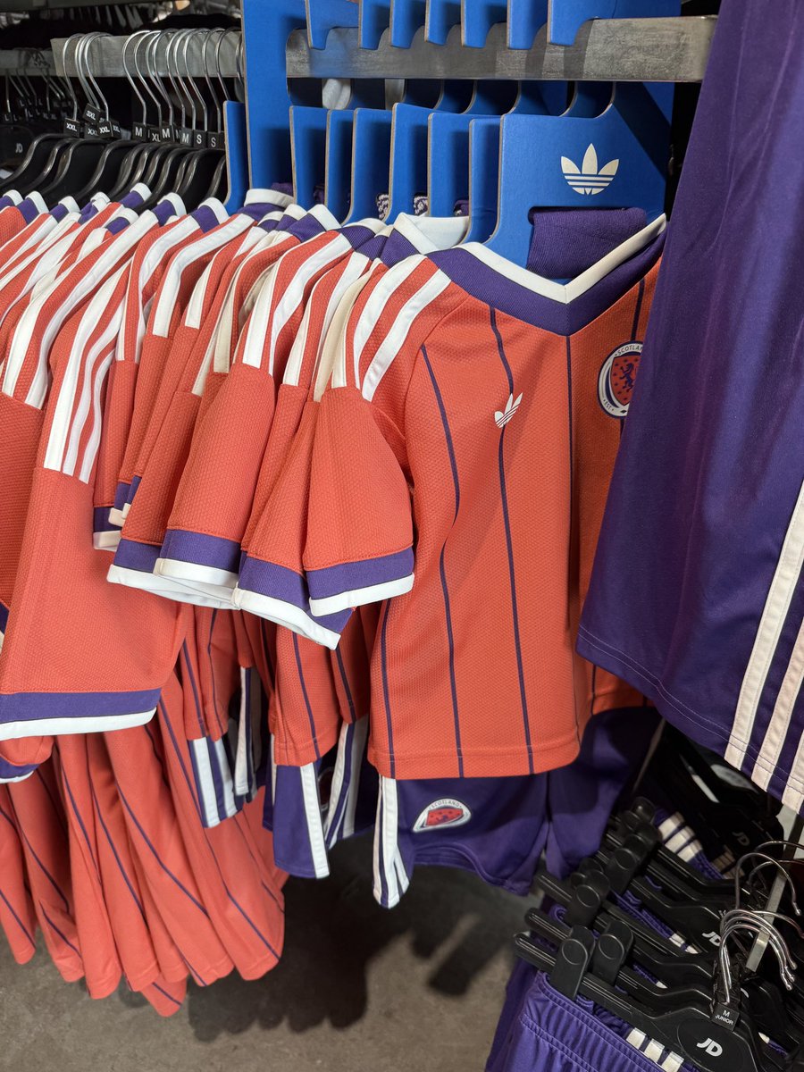 Edinburgh Airport tweet media