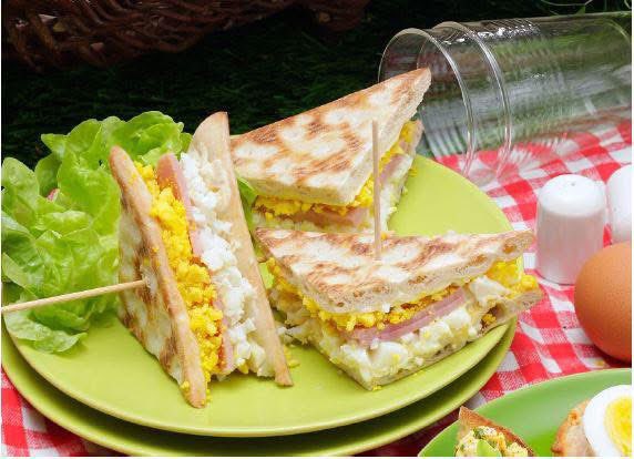 PlaceToBe tweet media