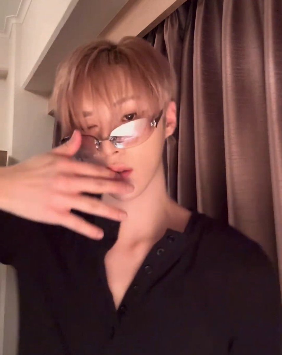 jiejie tweet media