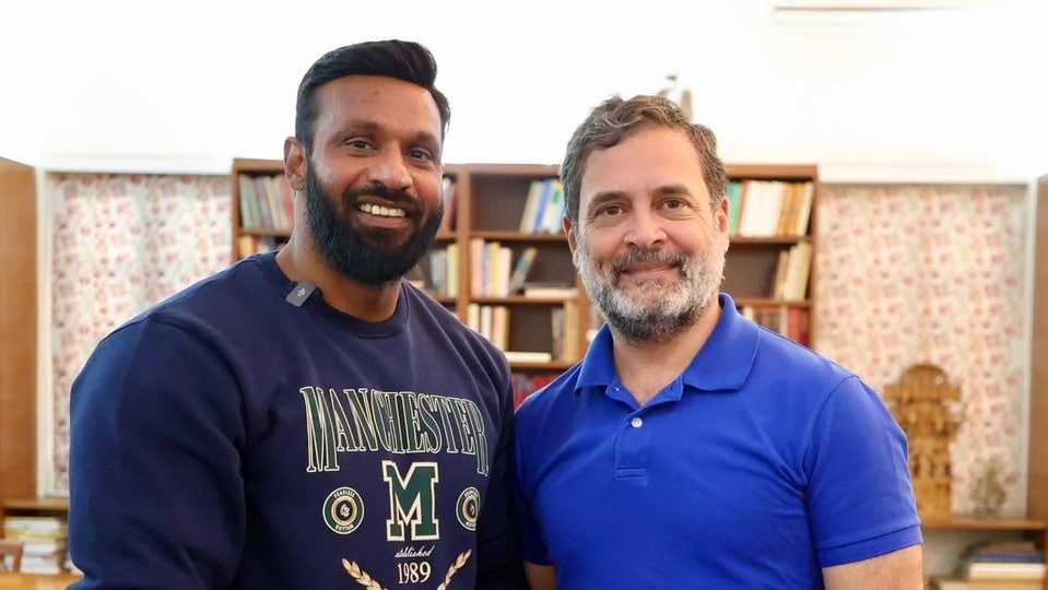 BhikuMhatre tweet media