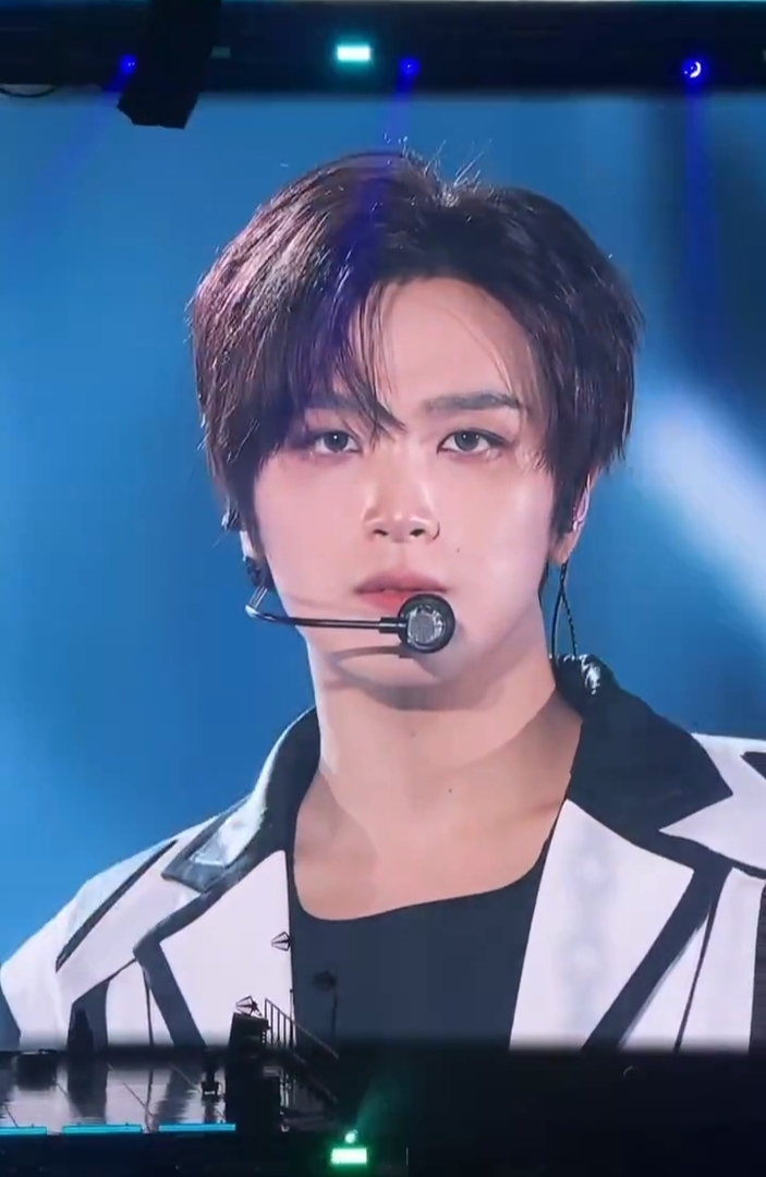 HAECHAN AUTOBASE tweet media