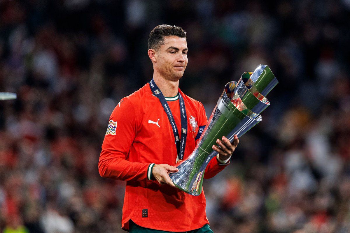 n e e d y tweet media