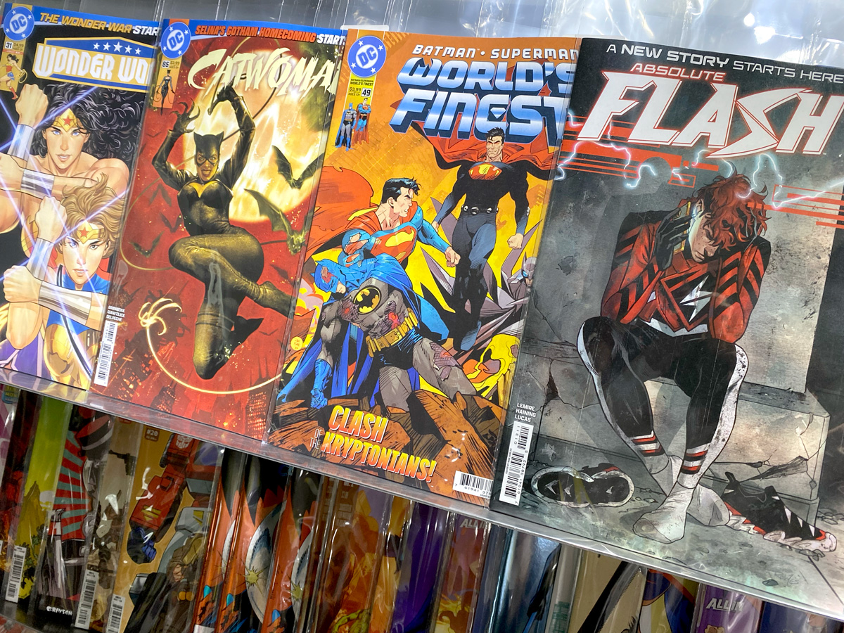 ヴァースコミックス tweet media