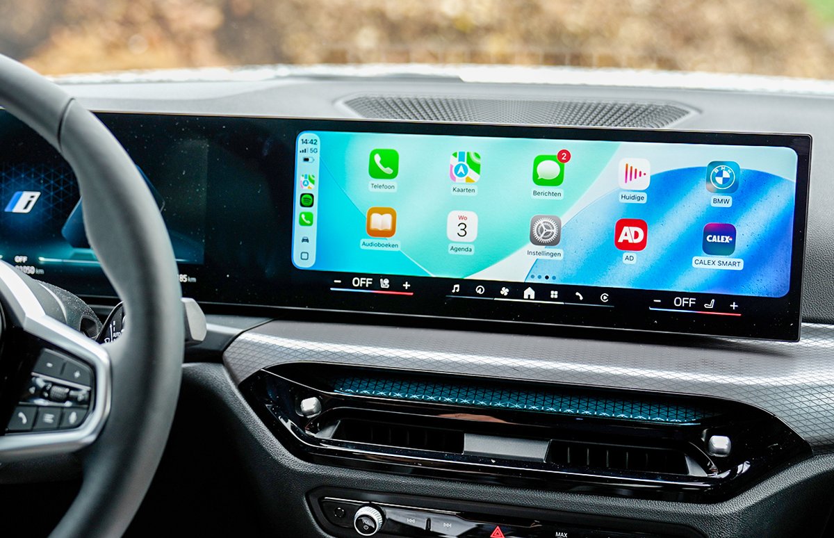 iPhoned.nl tweet media