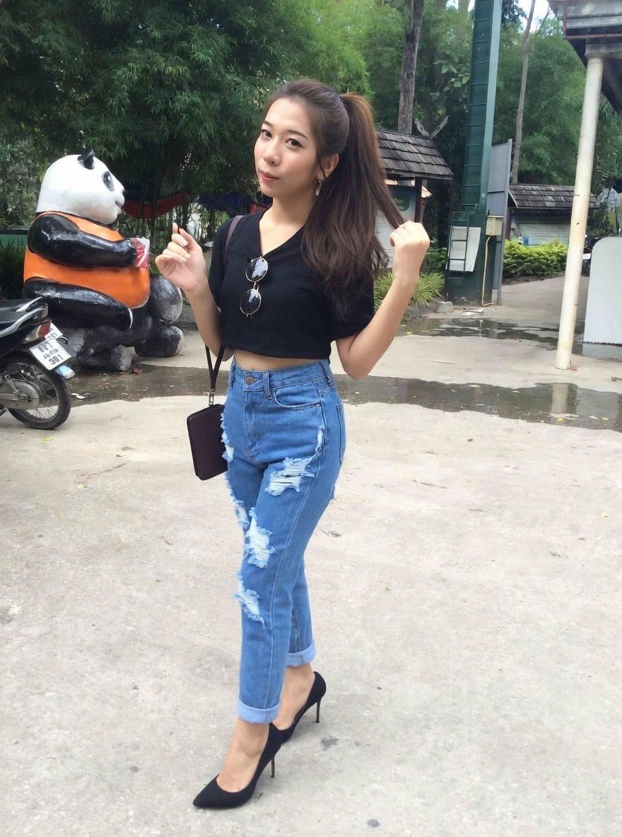 k_marooee's tweet photo. อยากโดนนนนนนนนนนนนน 🖕🖕🖕
#พัทยา #พัทยาเหนือ https://t.co/7WlSp1pH09
