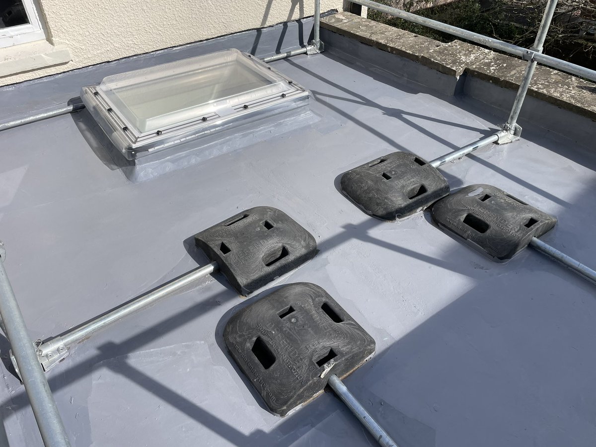 cardiffasphalt's tweet photo. Complete new  @ikoplc Permaphalt Mastic Asphalt roofing system installed on the Royal Fort Gatehouse Bristol University complete with a tapered insulation scheme
Finished with Westminster Solar reflective Paint 🤩🤩 25 year warranty 
#theproofisintheroof https://t.co/NHeJjc5H92