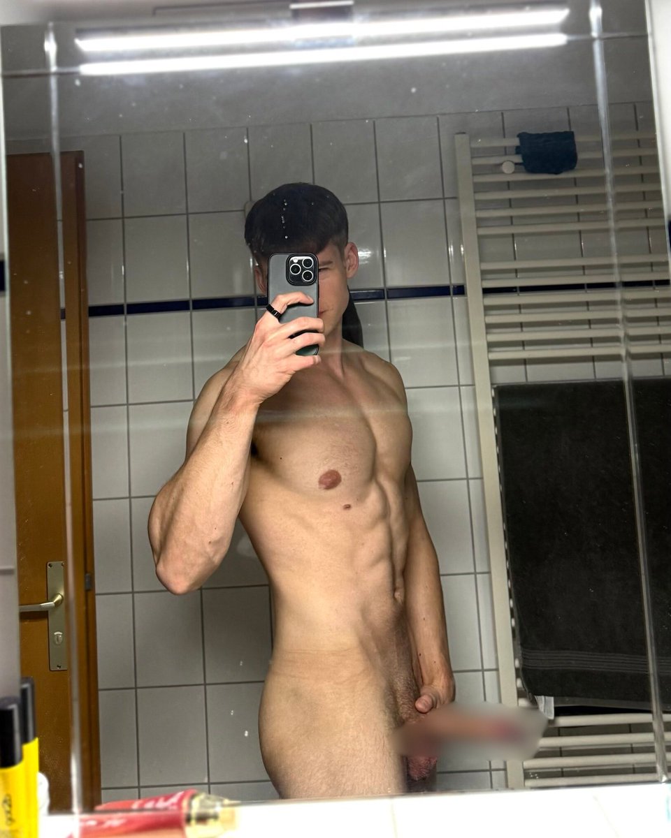 Blondfitboy tweet media