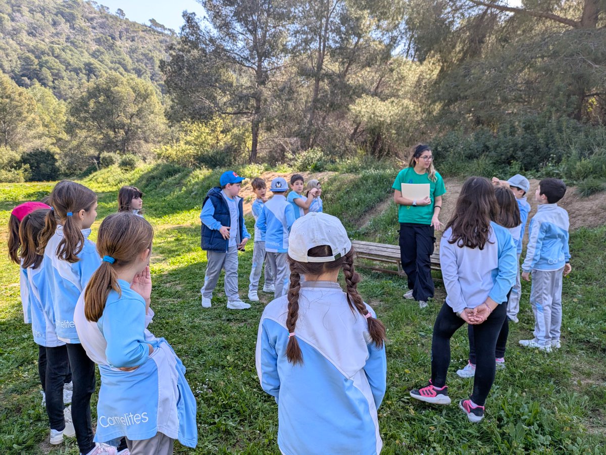 carmelitestgn's tweet photo. #ADMXC #PRIC Sortida de 3r de primària a Can Foix. Explorem el bosc! #aprenemfent #gaudimdelanatura #viucarmelites https://t.co/kKWsWejmvP