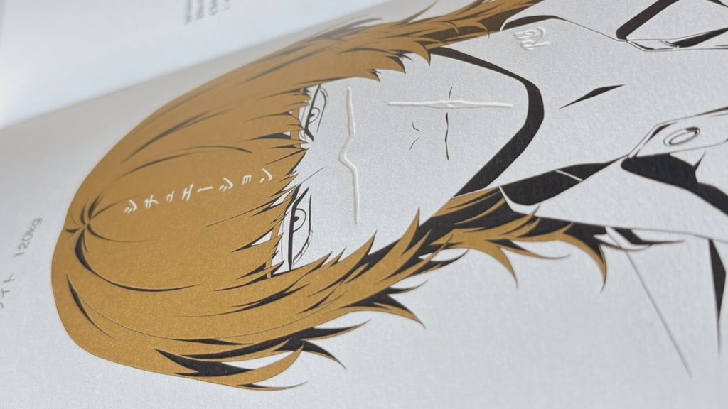 jiamarly's tweet photo. 夢女子大学 夢小説学部 演出学科卒です。

5月の新刊の表紙ですが、空押し加工でバデの傷を凹ませ、実際に愛でられる表紙にしてみました🫶

みなさんぜひぜひ、入谷さんの美しいバデを撫で回してください…🥰 https://t.co/yoRcOpKhg5
