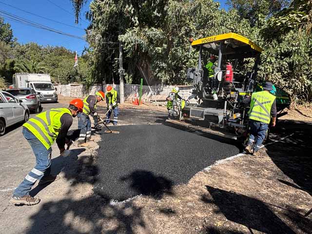 Municipalidad de Calle Larga inició trabajos de recarpeteo en nueve calles de la comuna - LosAndesHoy.clLosAndesHoy.cl losandeshoy.cl/2026/03/19/mun…