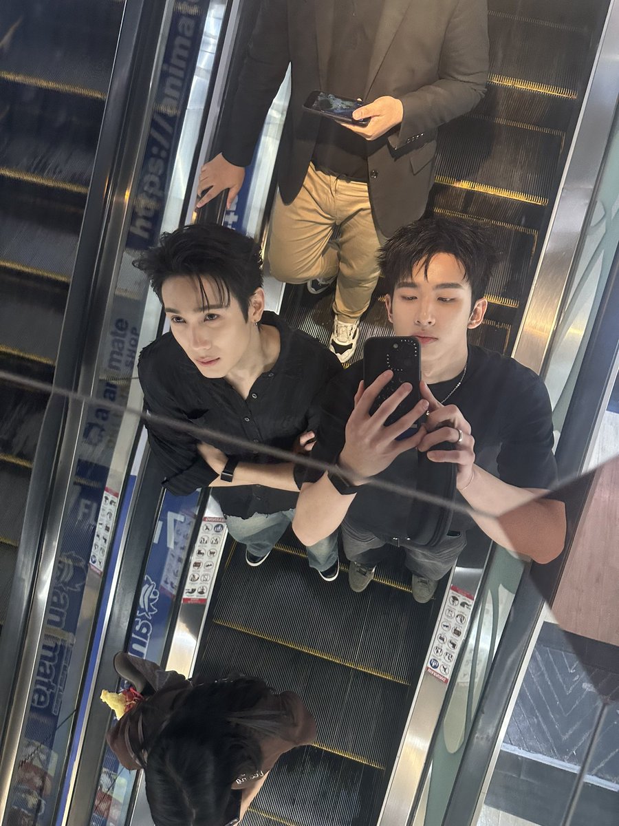 ซาเวนเซิร์ฟ tweet media