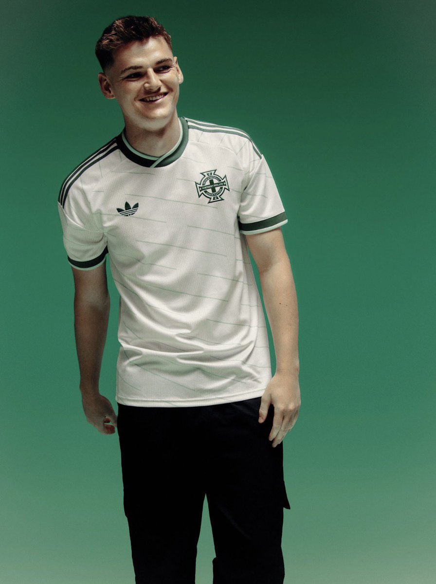 esvaphane tweet media