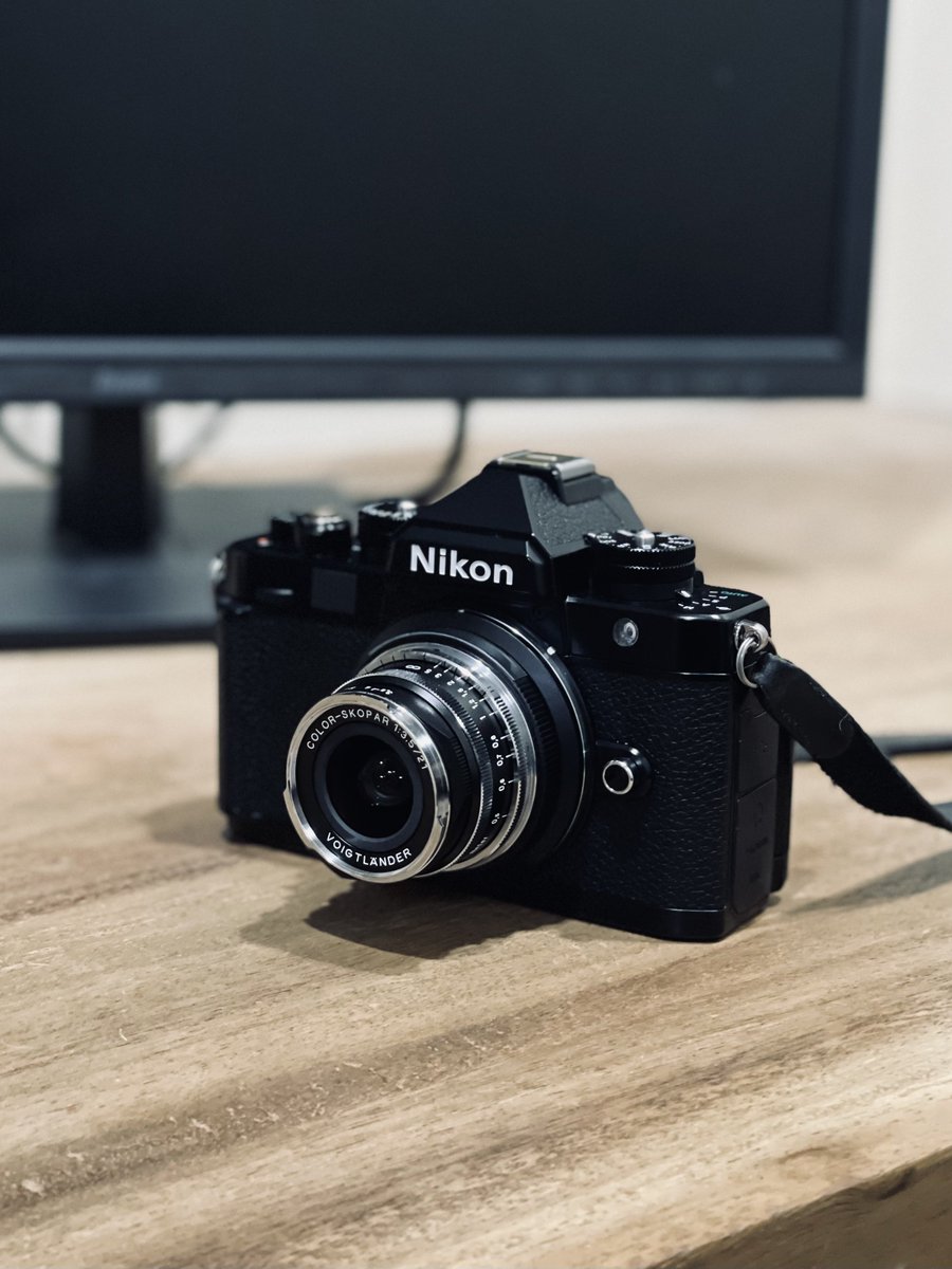 harahiroshi's tweet image. 35mmと40mmのNokton classicダブついて40の出番なくなってしまったので、
下取👉 NOKTON classic 40mm F1.4
新入👉 COLOR-SKOPAR Vintage Line Aspherical 21mm F3.5 type I
#zf