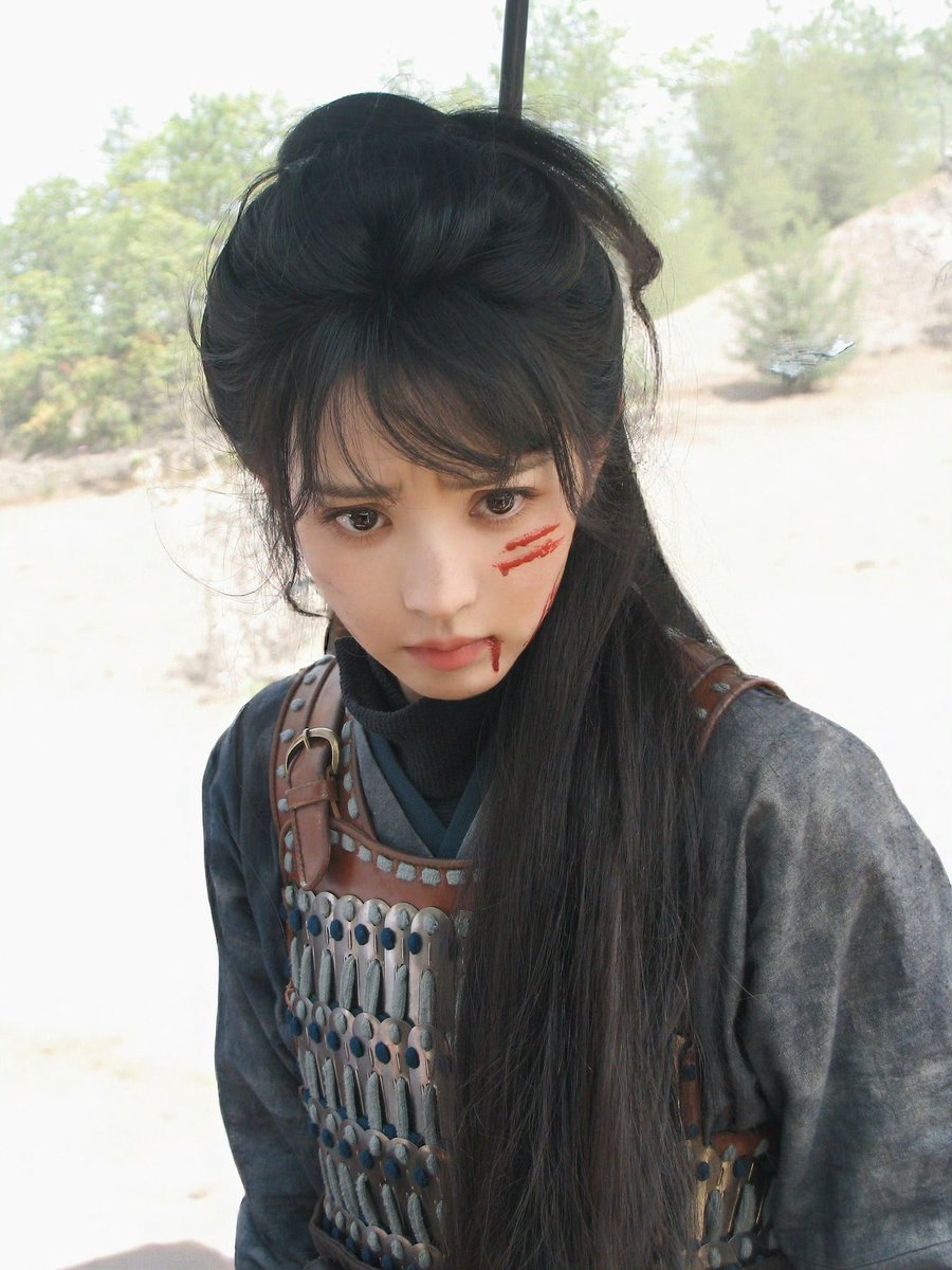 비 tweet media