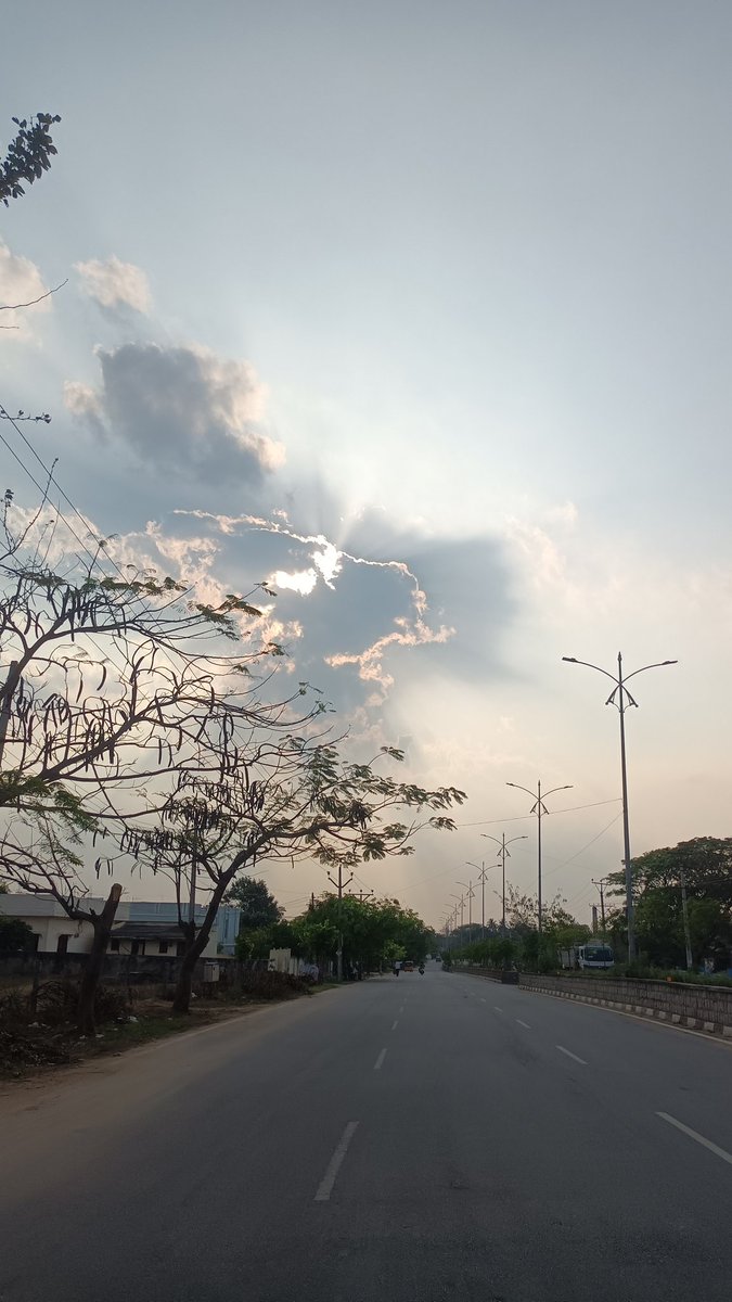 ft.sujith_nani_ tweet media