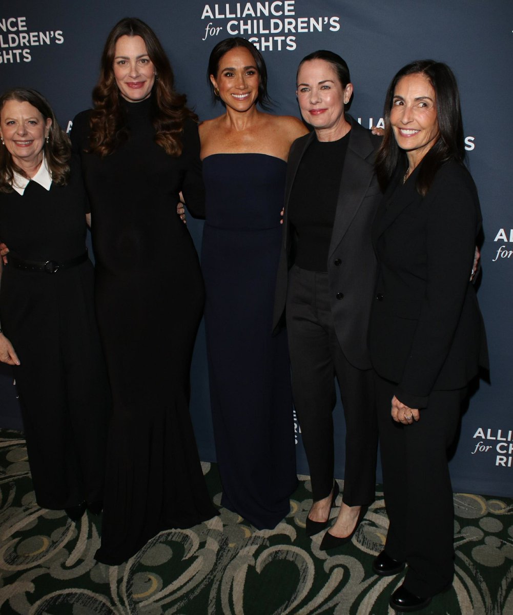 Kaiser@Celebitchy tweet media