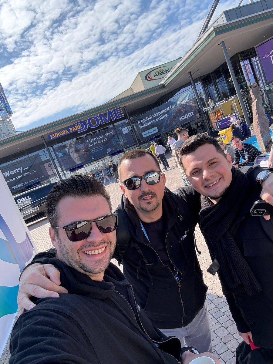 LumaDock tweet media