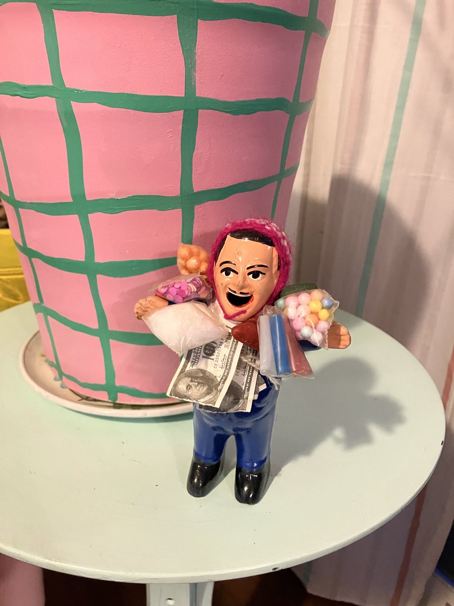 atsuma666's tweet photo. いろいろ
フォカッチャ売ればって言い続けて
早三年。
イノキさん笑
らんやーたい
お好み焼き屋にたなみ。
センスの塊。 https://t.co/3izHh5m1MN