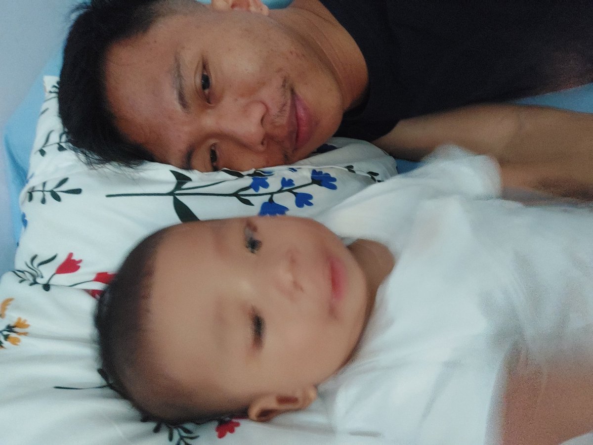 DeagunFS's tweet photo. Maafin papah yah nak 🙏 https://t.co/XdYPQnfbu0