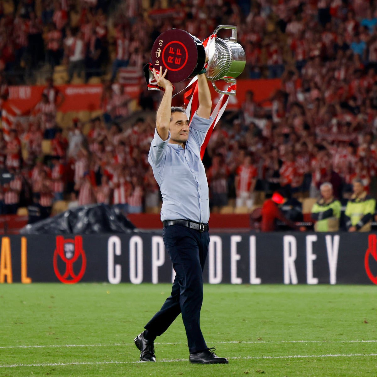 Aitordelacal tweet media