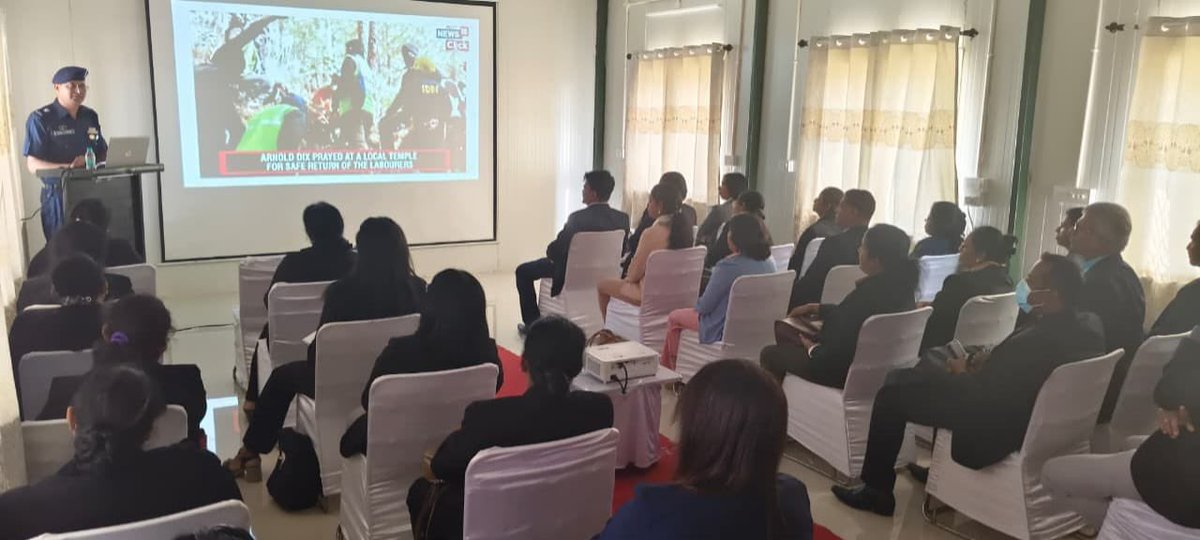 India in Sri Lanka tweet media