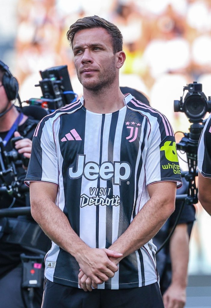 Forza Juve. tweet media