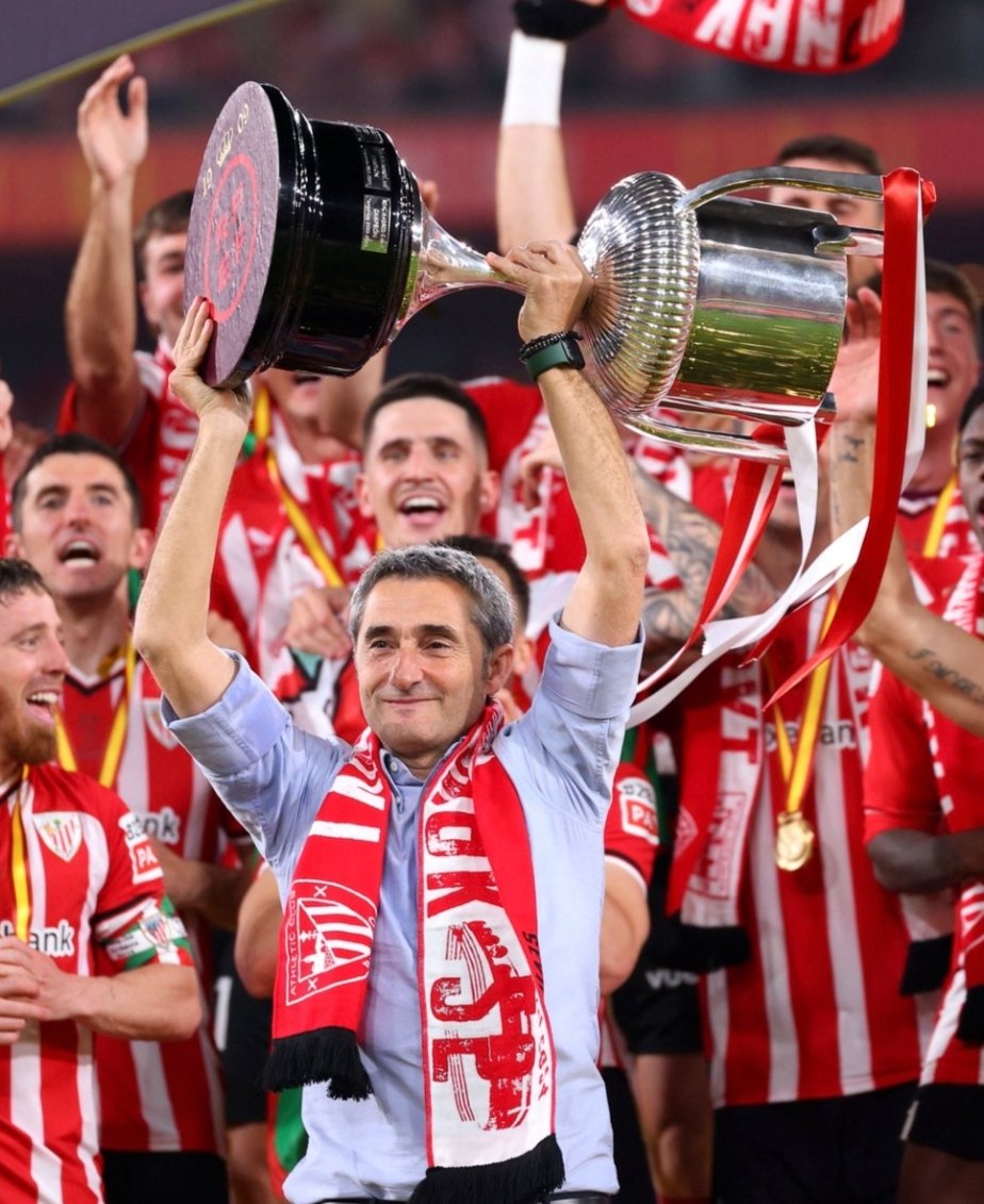 leonpechofrio25 tweet media