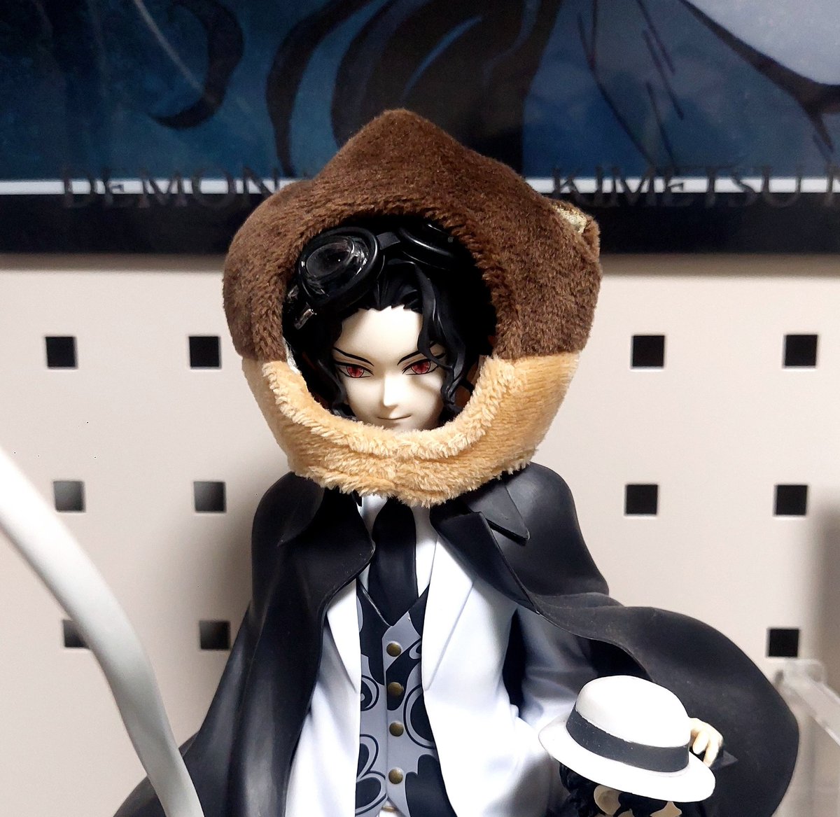 무잔님에게 밤 모자를 씌워놨습니다
귀여워